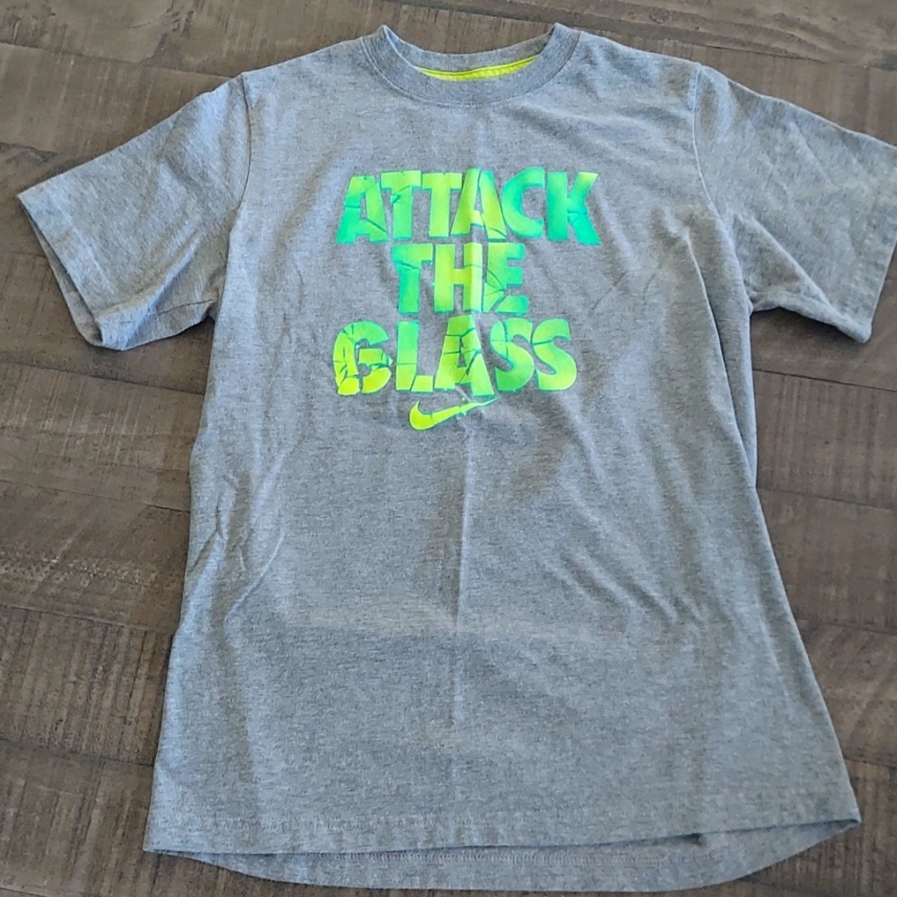 Nike T-shirt